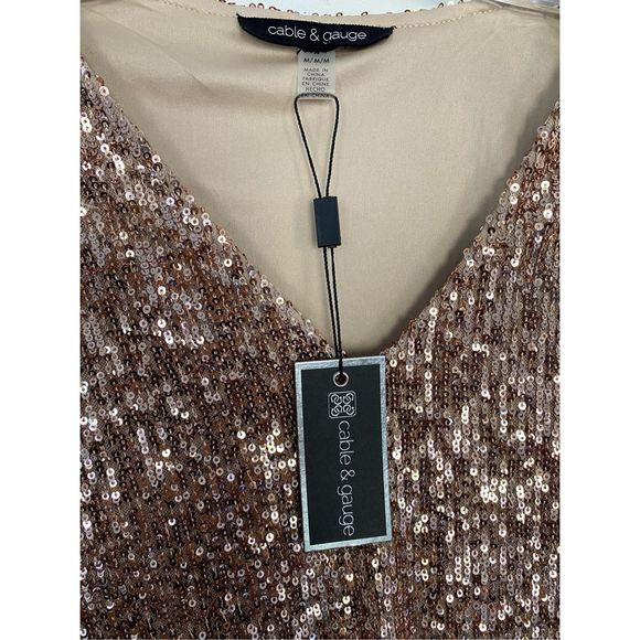 Cable & Gauge Sequins/ Velvet V Neck Top Sz M - Picture 5 of 10